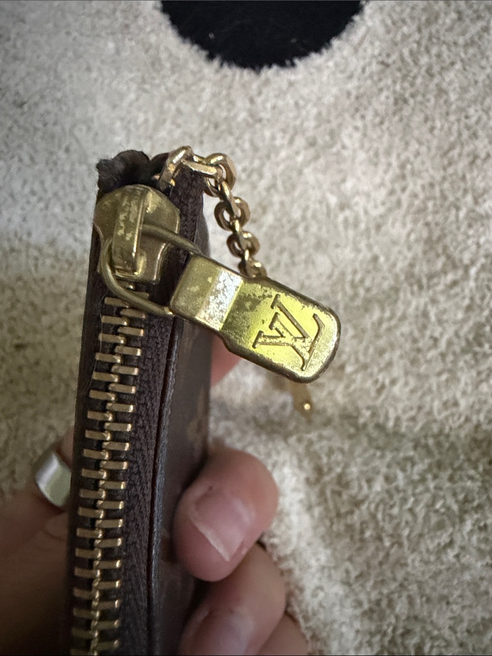 Louis Vuitton Key Pouch - Picture 3 of 4